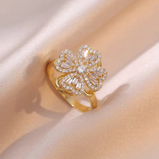 Temperament Four Leaf Flower Finger Ring